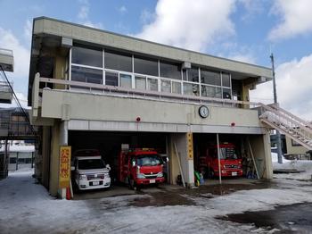 建設後50年経ち、老朽化が進んでいる消防庁舎の外観の写真