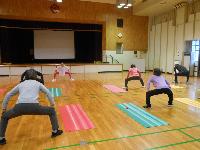 股関節を伸ばすストレッチ